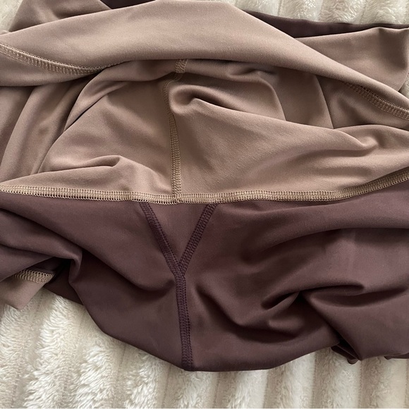 Solely Fit Brown Two-Tone Leggings • Large - Picture 9 of 10